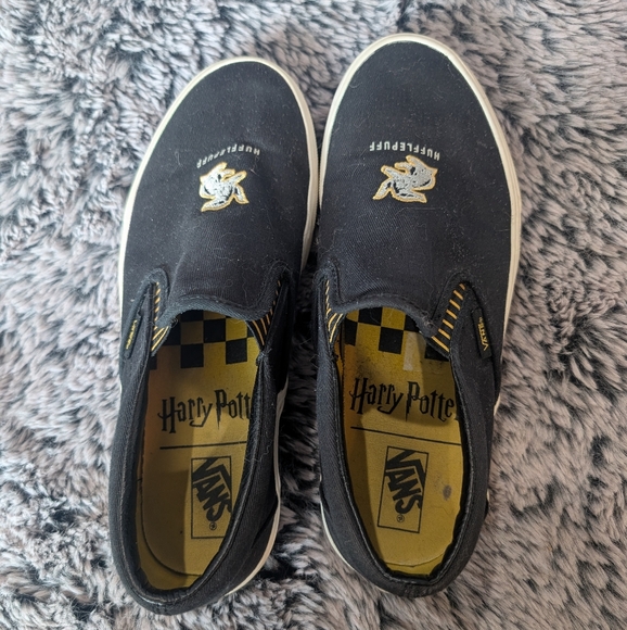 Hufflepuff Slip On Vans - Picture 2 of 4